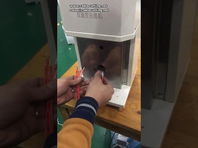 Maszyna do zaciskania tulejek prostych 0,2–6 mm² do wiązek elektronicznych i samochodowych