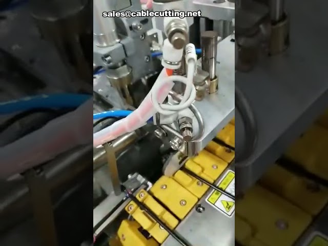 Automatyczna maszyna do produkcji kabli ładujących i lutowania złączy USB