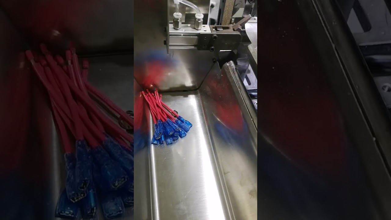 Fully Automatic Terminal Crimping and Housing Insertion Machine for Power Cords