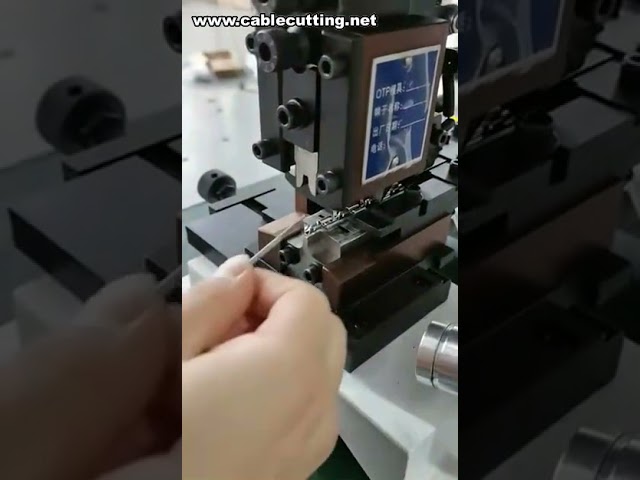 Maszyna do zaciskania, Zaciskarka terminali, Automatyczna zaciskarka